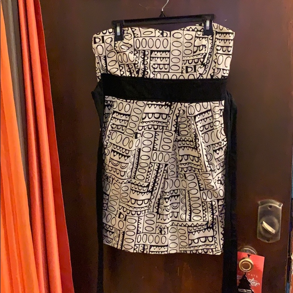 Strapless dress